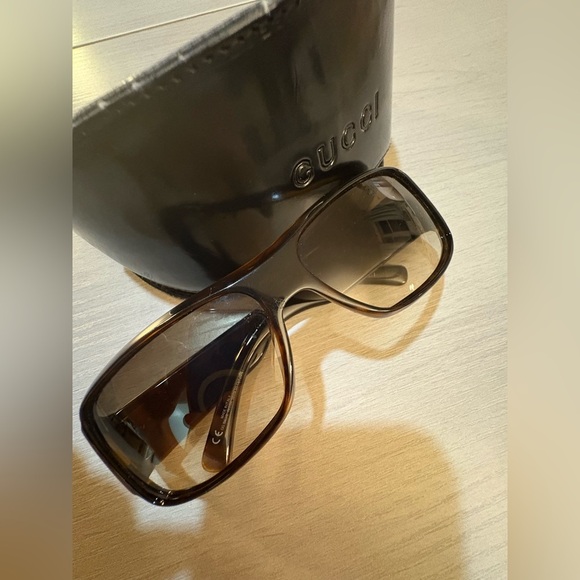 Gucci Dark Brown Rectangular Glasses - Picture 1 of 16
